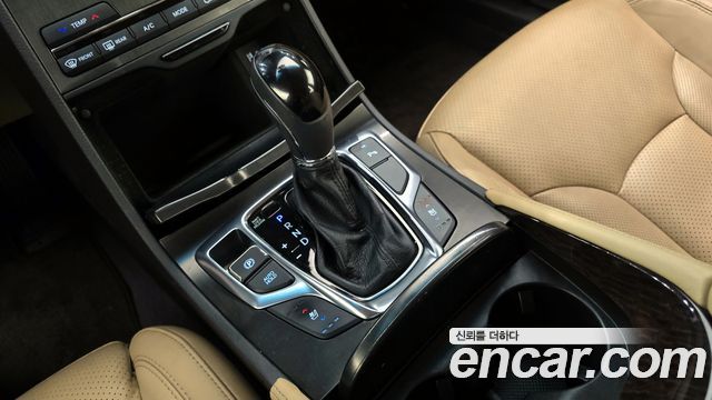 Hyundai Grandeur 2015 — photo 9