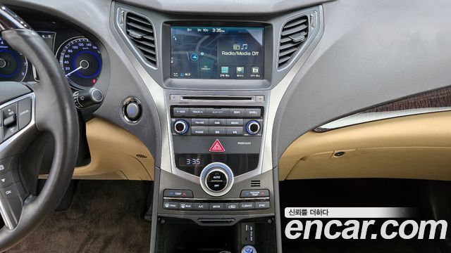 Hyundai Grandeur 2015 — photo 15