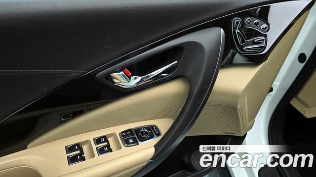 Hyundai Grandeur 2015 — photo 18