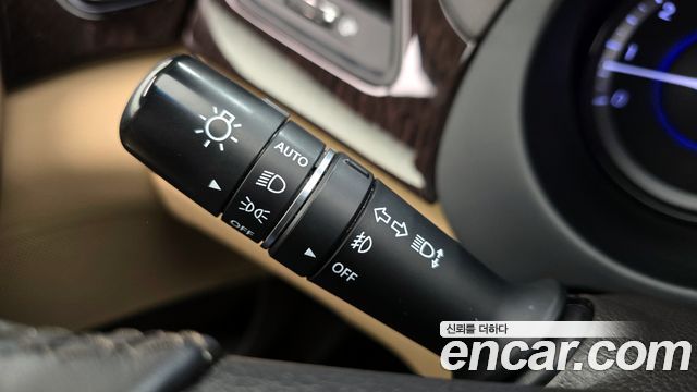 Hyundai Grandeur 2015 — photo 19