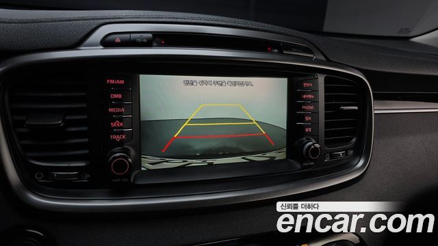 Kia Sorento 2016 — photo 16