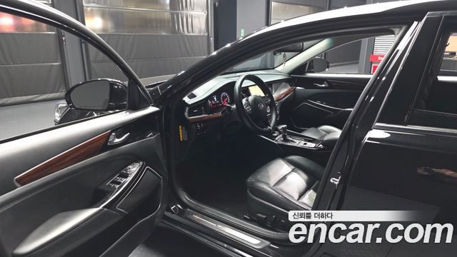 Kia K7 2017 — photo 10