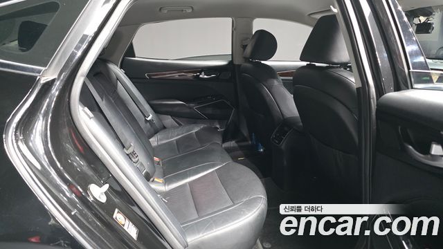 Kia K7 2017 — photo 12