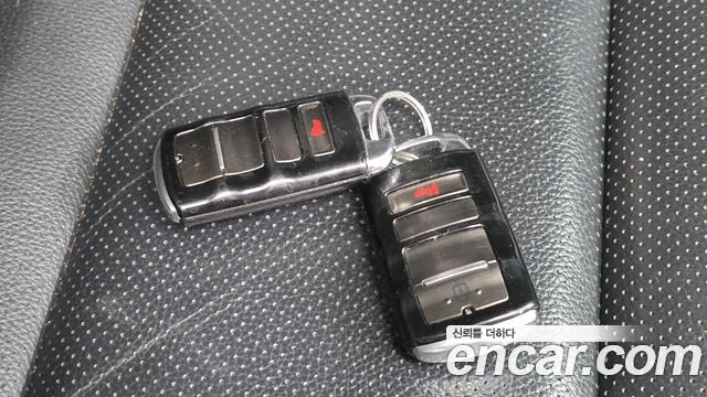Kia K7 2017 — photo 19