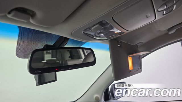 Kia Canival 2014 — photo 16
