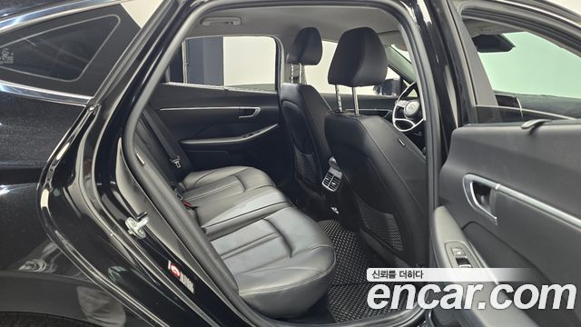 Hyundai Sonata 2021 — photo 12
