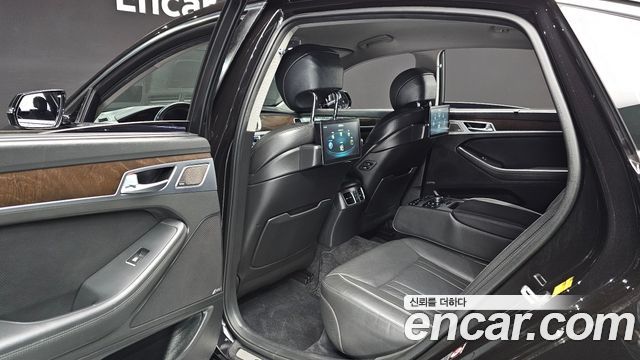 Genesis G80 2018 — photo 12