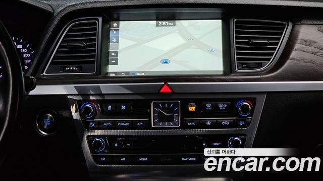 Genesis G80 2018 — photo 14