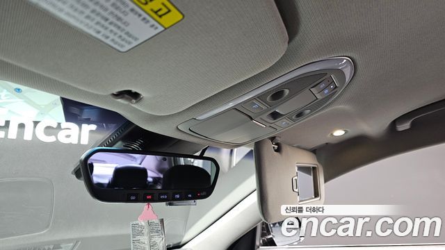 Genesis G80 2018 — photo 20