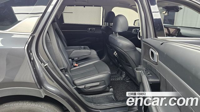 Kia Sorento 2021 — photo 12