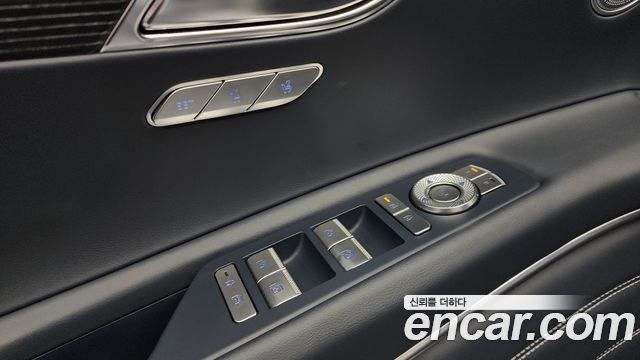 Genesis GV80 2024 — photo 12