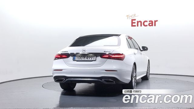 Mercedes-Benz E-Class 2021 — photo 4