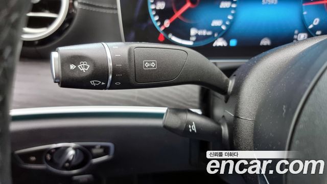 Mercedes-Benz E-Class 2021 — photo 17