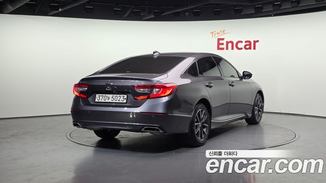Honda Accord 2021 — photo 2