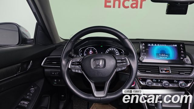 Honda Accord 2021 — photo 13