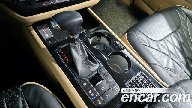 Kia Canival 2020 — photo 9