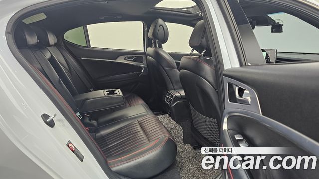 Genesis G70 2018 — photo 12