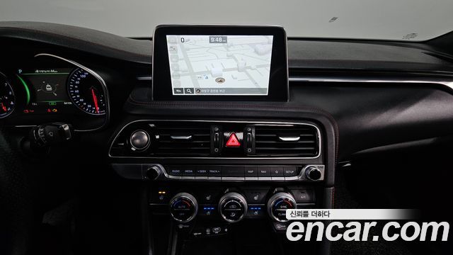 Genesis G70 2018 — photo 14