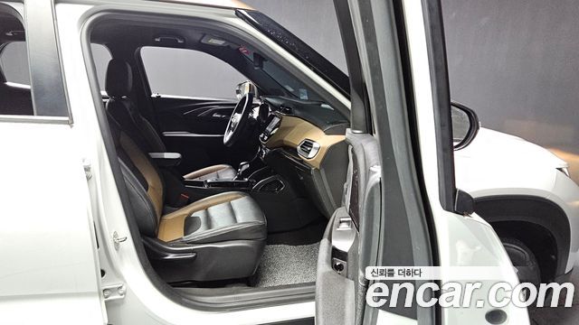 Chevrolet Korea Trailblazer 2021 — photo 11