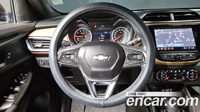 Chevrolet Korea Trailblazer 2021 — photo 13