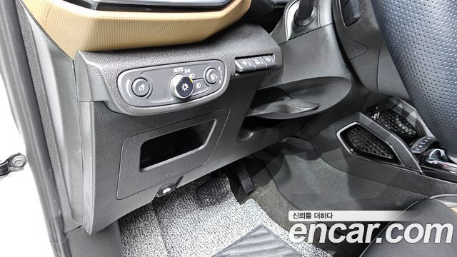 Chevrolet Korea Trailblazer 2021 — photo 18