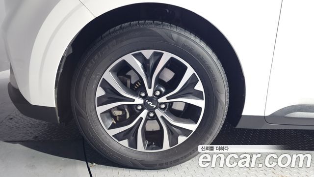 Kia Canival 2022 — photo 5