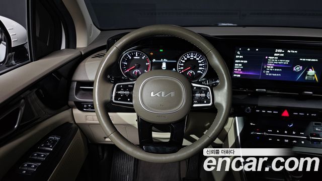 Kia Canival 2022 — photo 13