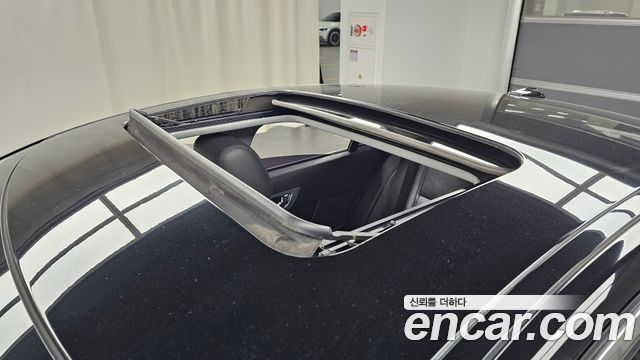 Jaguar XF 2012 — photo 19