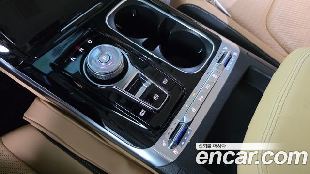 Kia Canival 2022 — photo 9