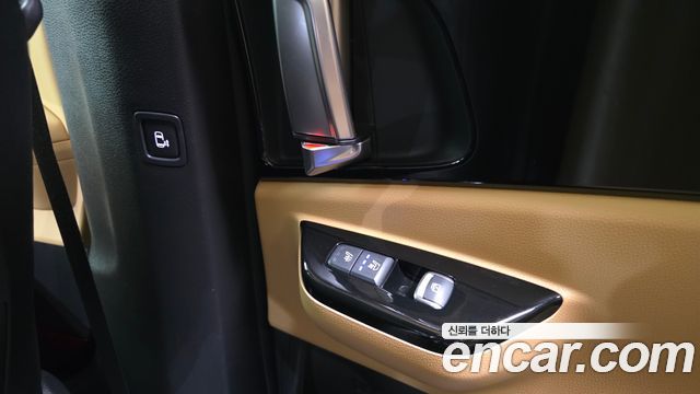 Kia Canival 2022 — photo 18