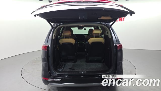 Kia Canival 2022 — photo 20