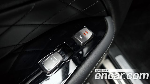 KG Mobility Rexton 2018 — photo 17