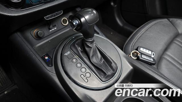 Kia Sportage 2012 — photo 9