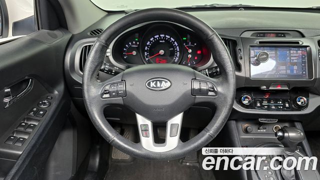 Kia Sportage 2012 — photo 13