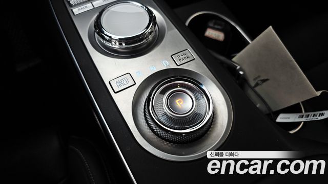 Genesis GV70 2022 — photo 9
