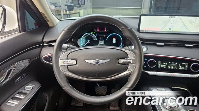 Genesis GV70 2022 — photo 14