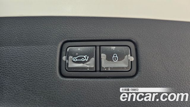 Genesis GV70 2022 — photo 20