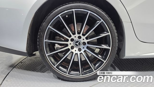 Mercedes-Benz CLS-Class 2020 — photo 5
