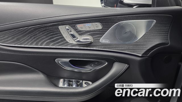 Mercedes-Benz CLS-Class 2020 — photo 13