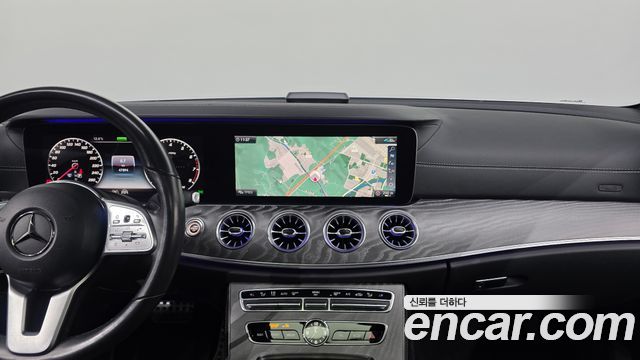Mercedes-Benz CLS-Class 2020 — photo 17