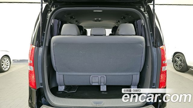 Hyundai Starex 2019 — photo 20