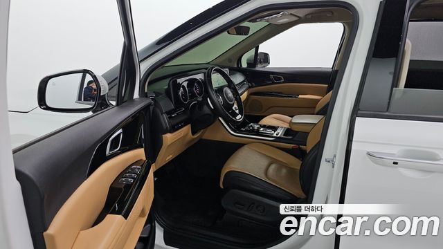Kia Canival 2023 — photo 10