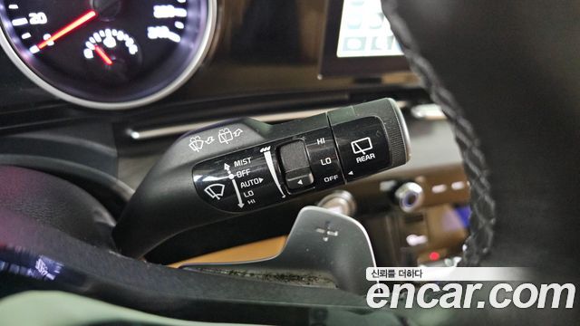 Kia Canival 2023 — photo 15