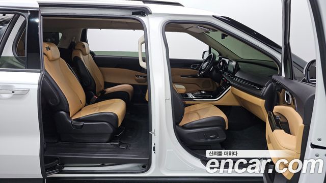 Kia Canival 2023 — photo 19