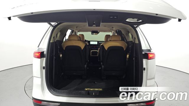 Kia Canival 2023 — photo 20