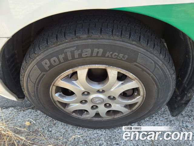 Hyundai Starex 2011 — photo 5