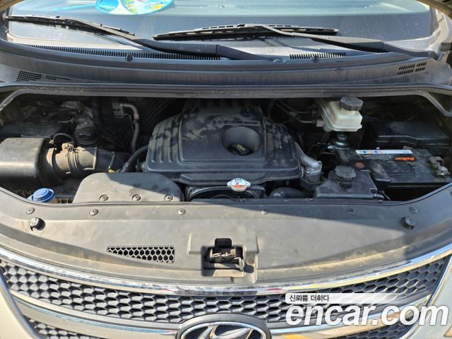Hyundai Starex 2011 — photo 6