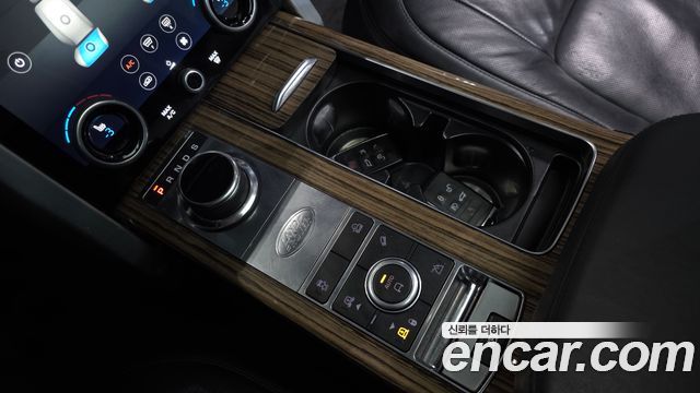 Land Rover Range Rover 2018 — photo 9