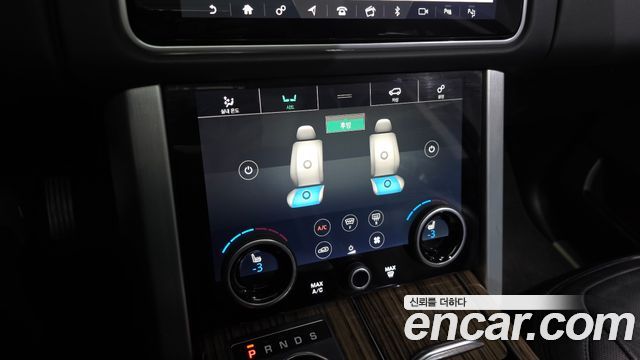 Land Rover Range Rover 2018 — photo 18