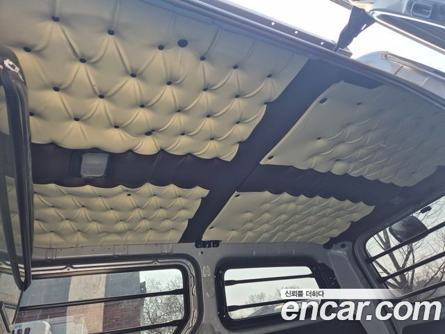 Hyundai Starex 2019 — photo 15